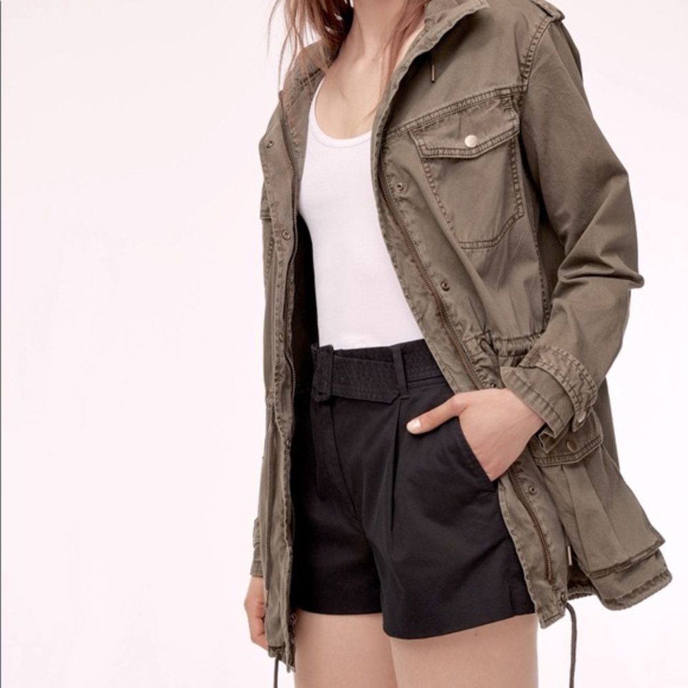 Women’s aritzia Talula cargo trooper jacket